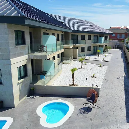 Apartamento Con Piscina En Playa Paxariñas